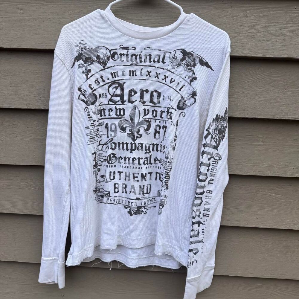Aeropostale Men's White and Grey Shirt